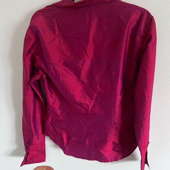 Vintage Burberry Pink Silk Button Up, size 6 - Picture 4 of 5